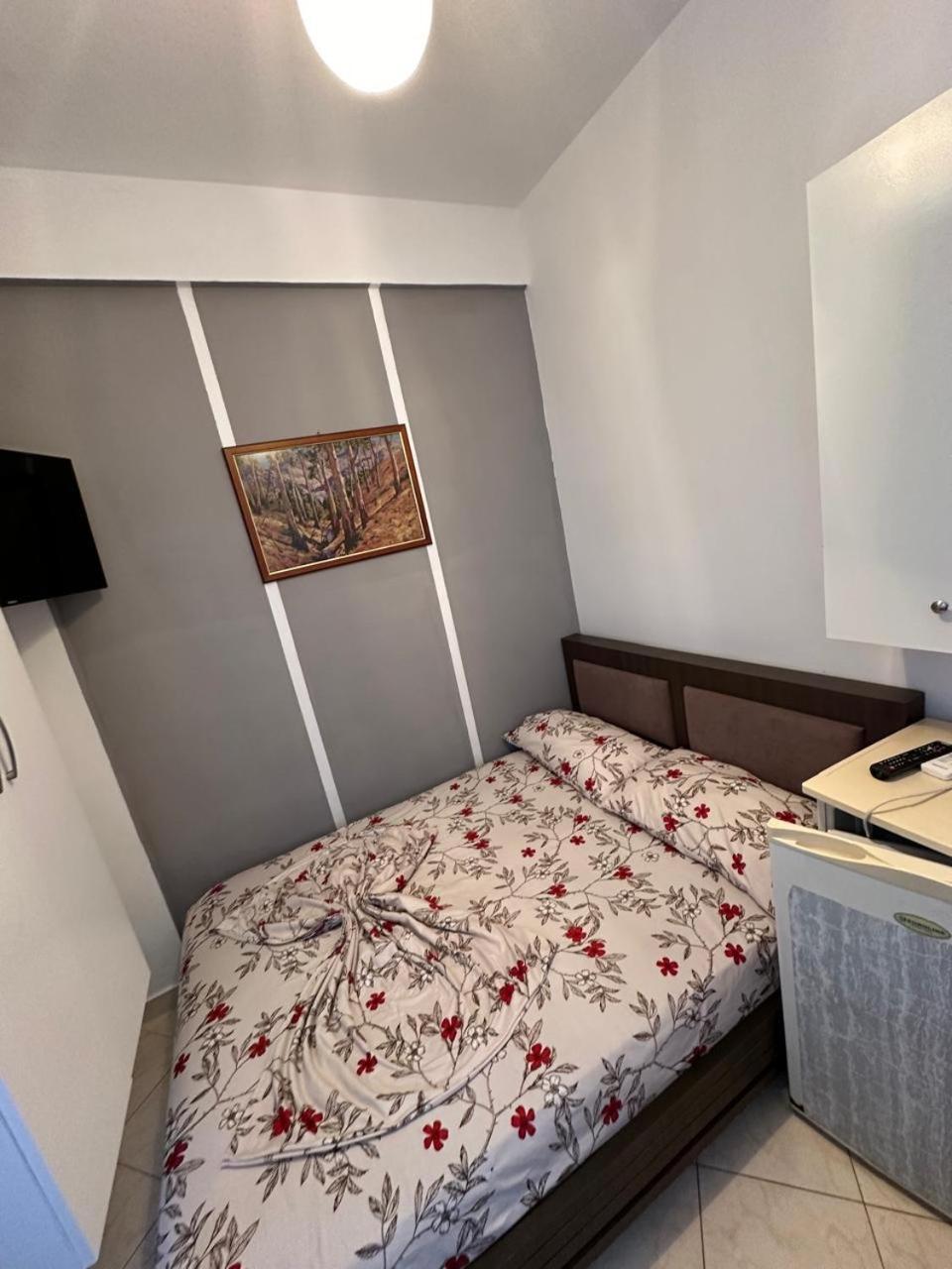 A Pousada Eid Mar Vlorë Exterior foto