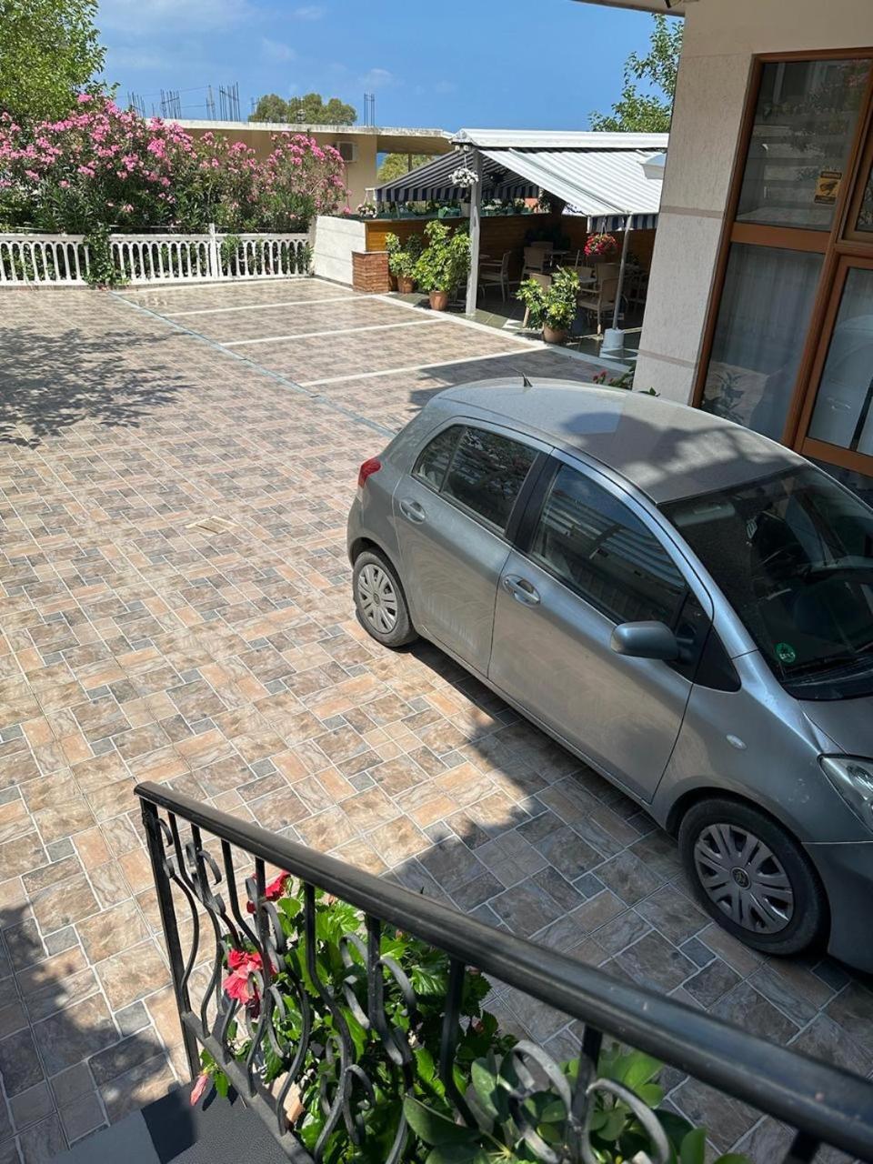 A Pousada Eid Mar Vlorë Exterior foto