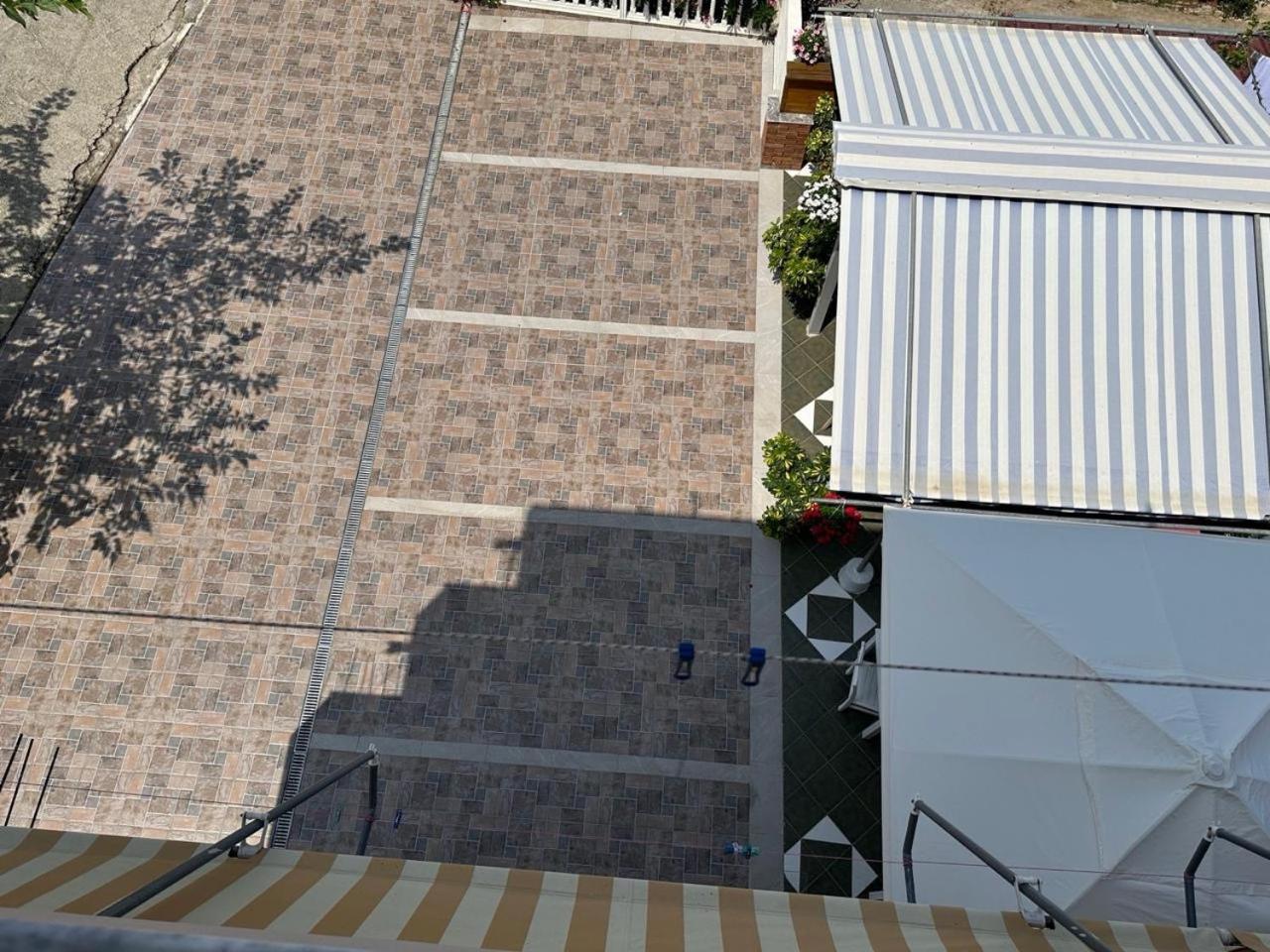 A Pousada Eid Mar Vlorë Exterior foto
